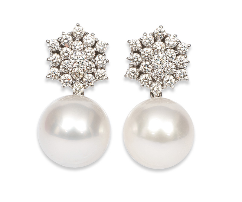 A pair of Southsea pearl daimond ear studs