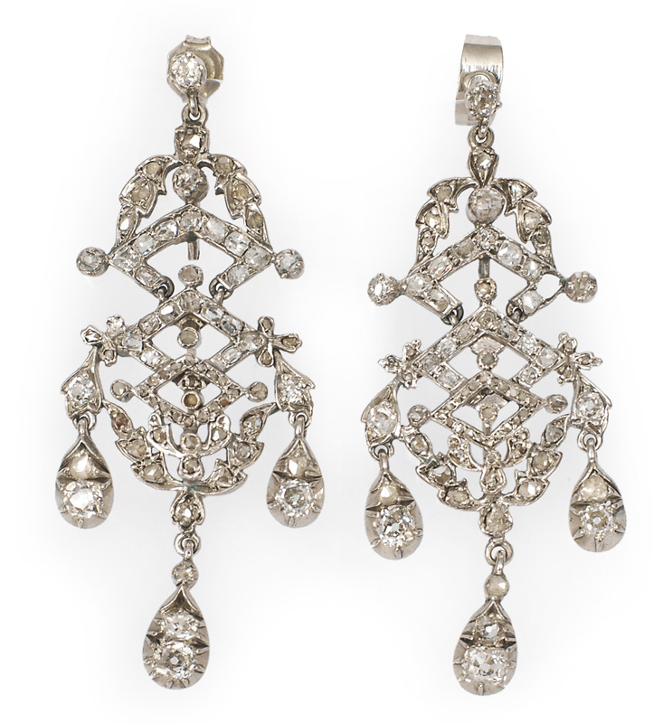 A pair of Biedermeier ear chandeliers with diamonds