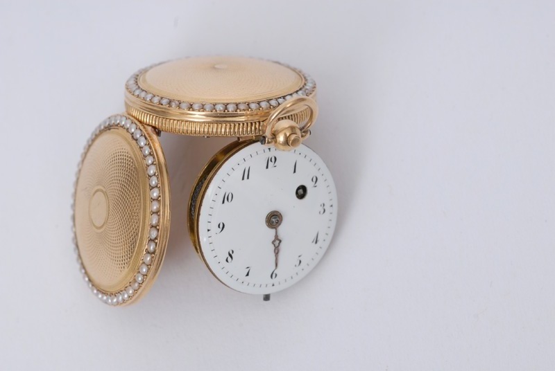 A lady"s verge pocket watch with seed perls