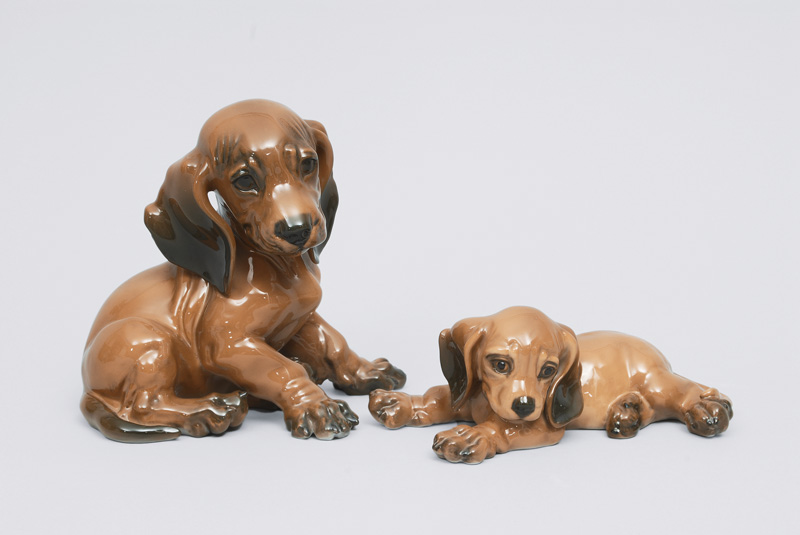 Two animal figurines "Young dachshund"