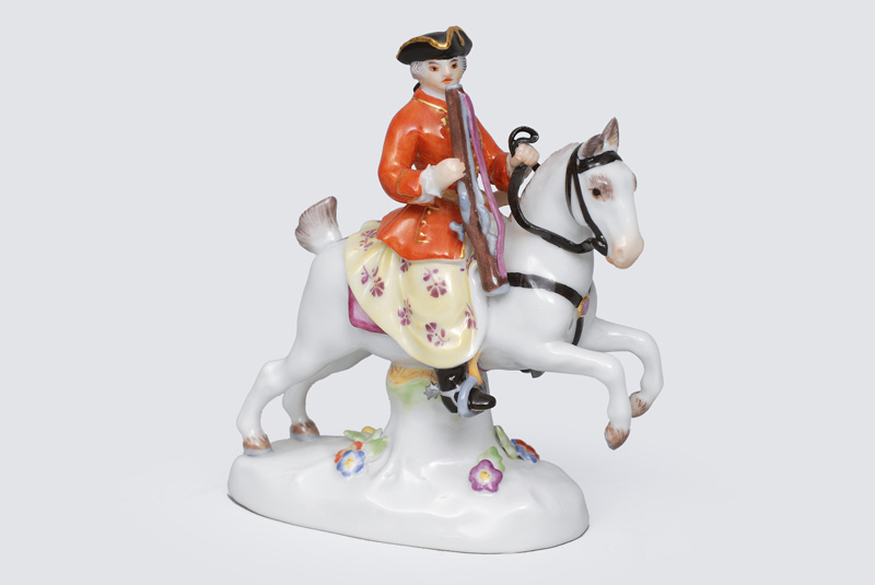 Miniaturfigur "Jägerin zu Pferd"