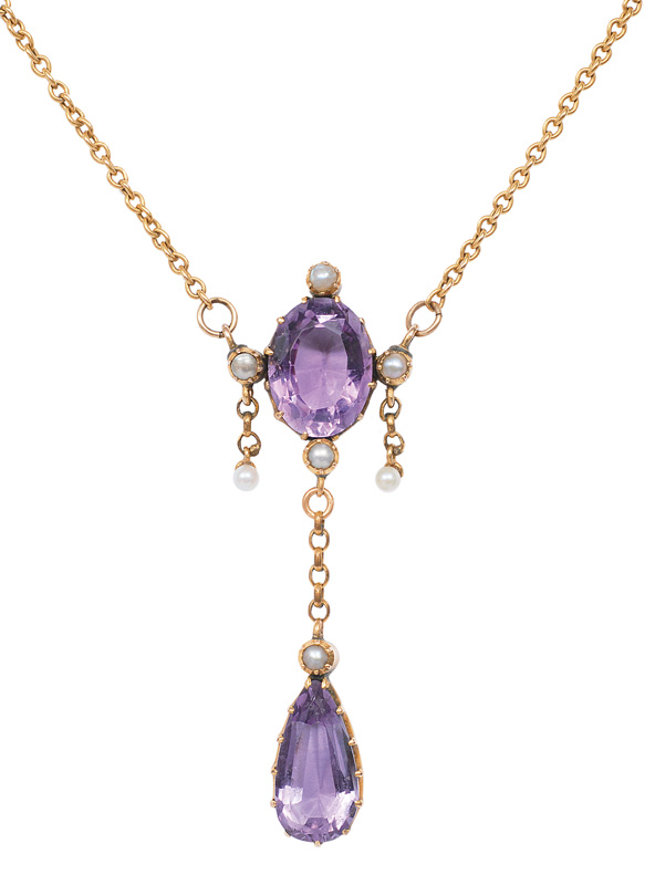 An antique amethyst pendant with necklace