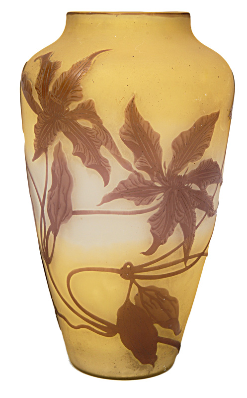 A cameo vase with clematis decoration
