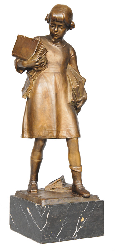 Große Bronze-Figur "Mädchen mit Büchern"