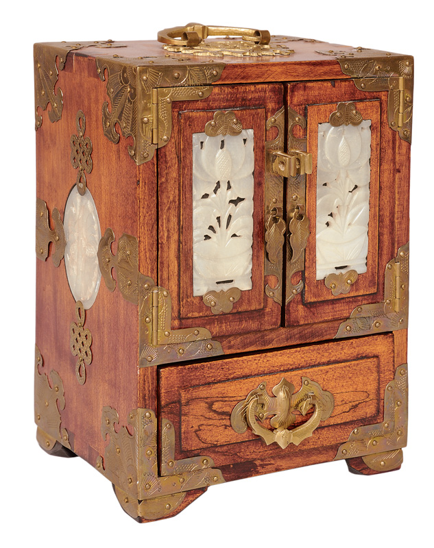 A miniature cabinet with jade-inlays