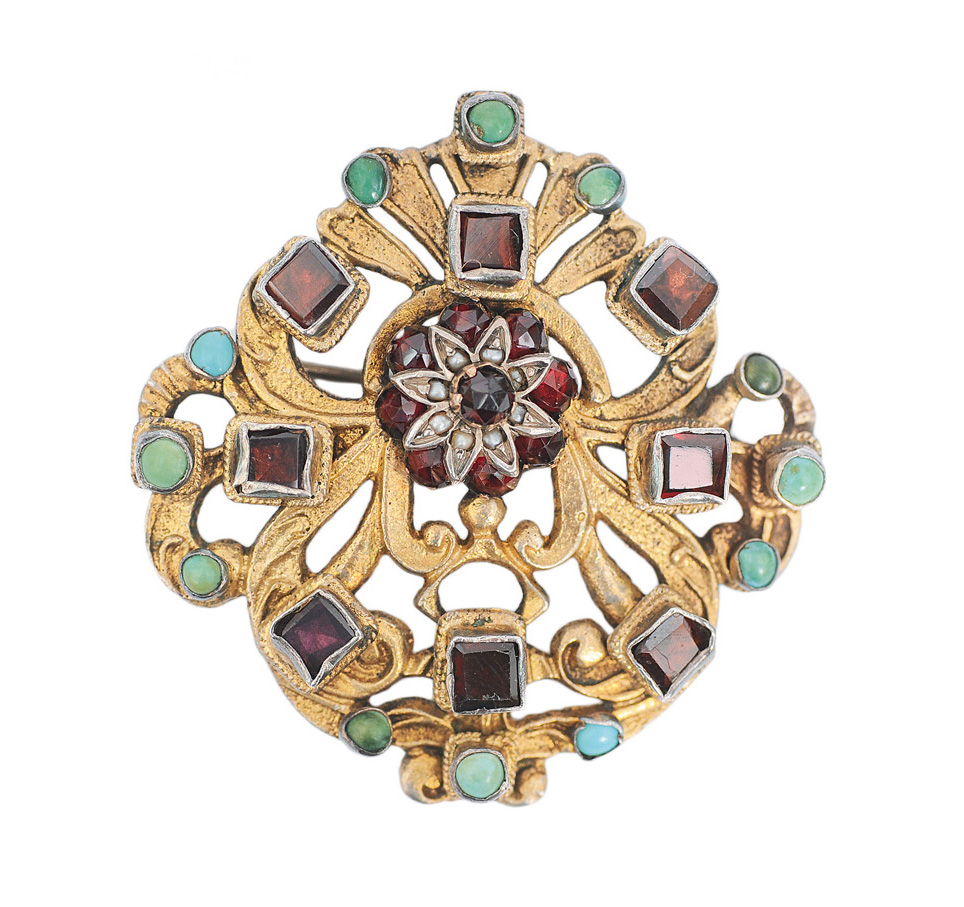 A brooch with garnets in renaissance style