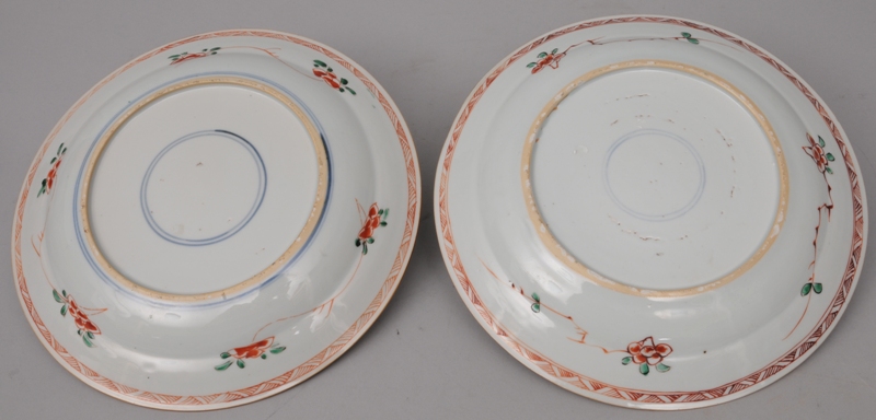 A pair of Famille-Verte plates with bird painting - image 2