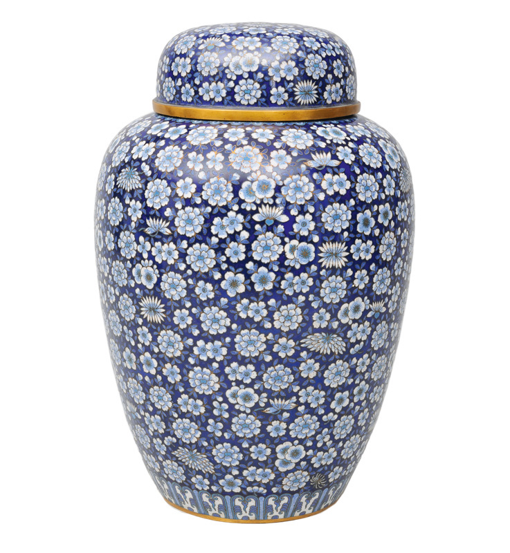 A very fine cloisonné vase with cover