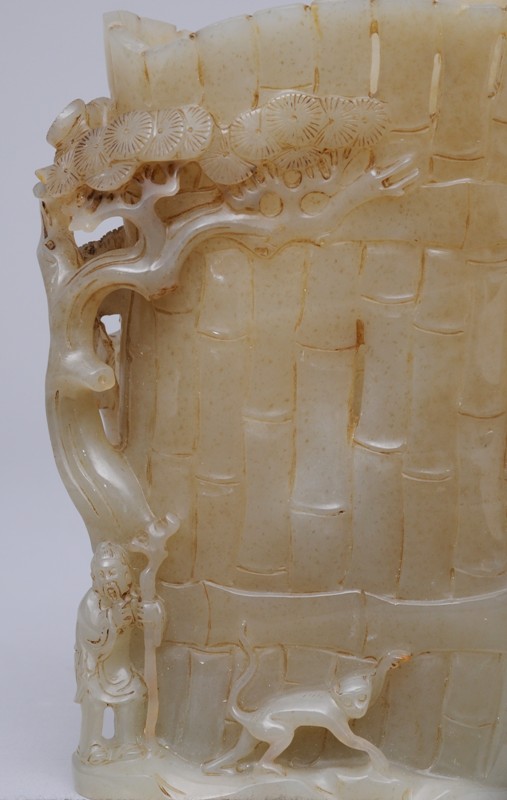 A very rare jade brushpot with bamboo and pine trees - image 3
