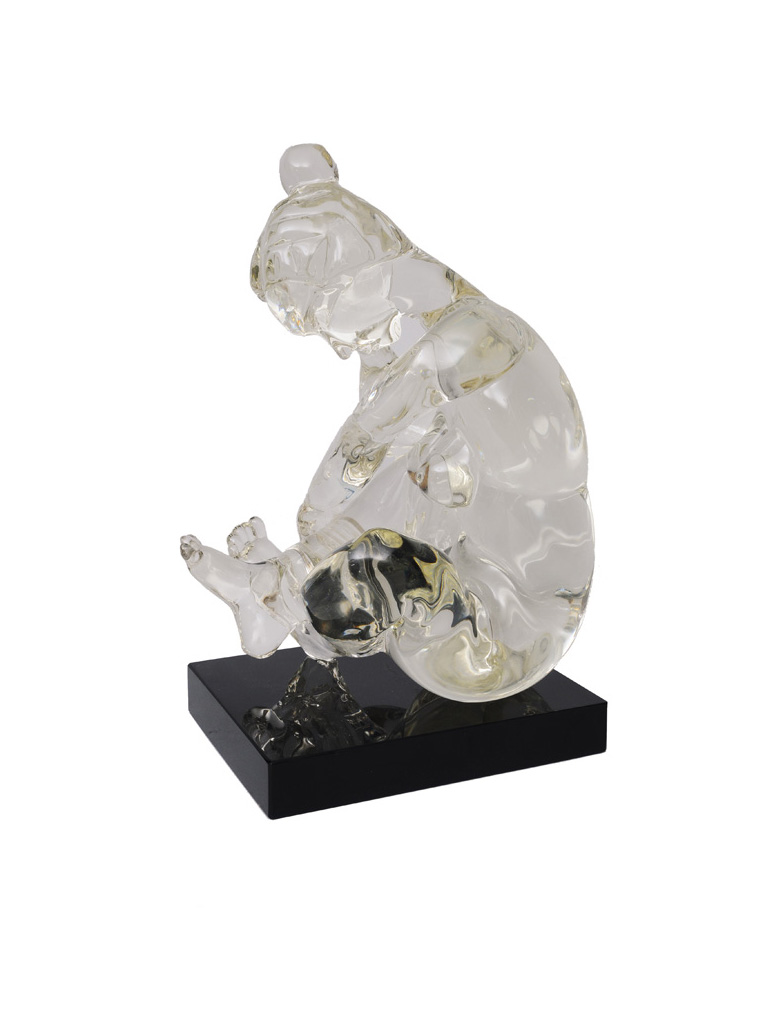 Interessante Glasskulptur "Sitzender Frauenakt"