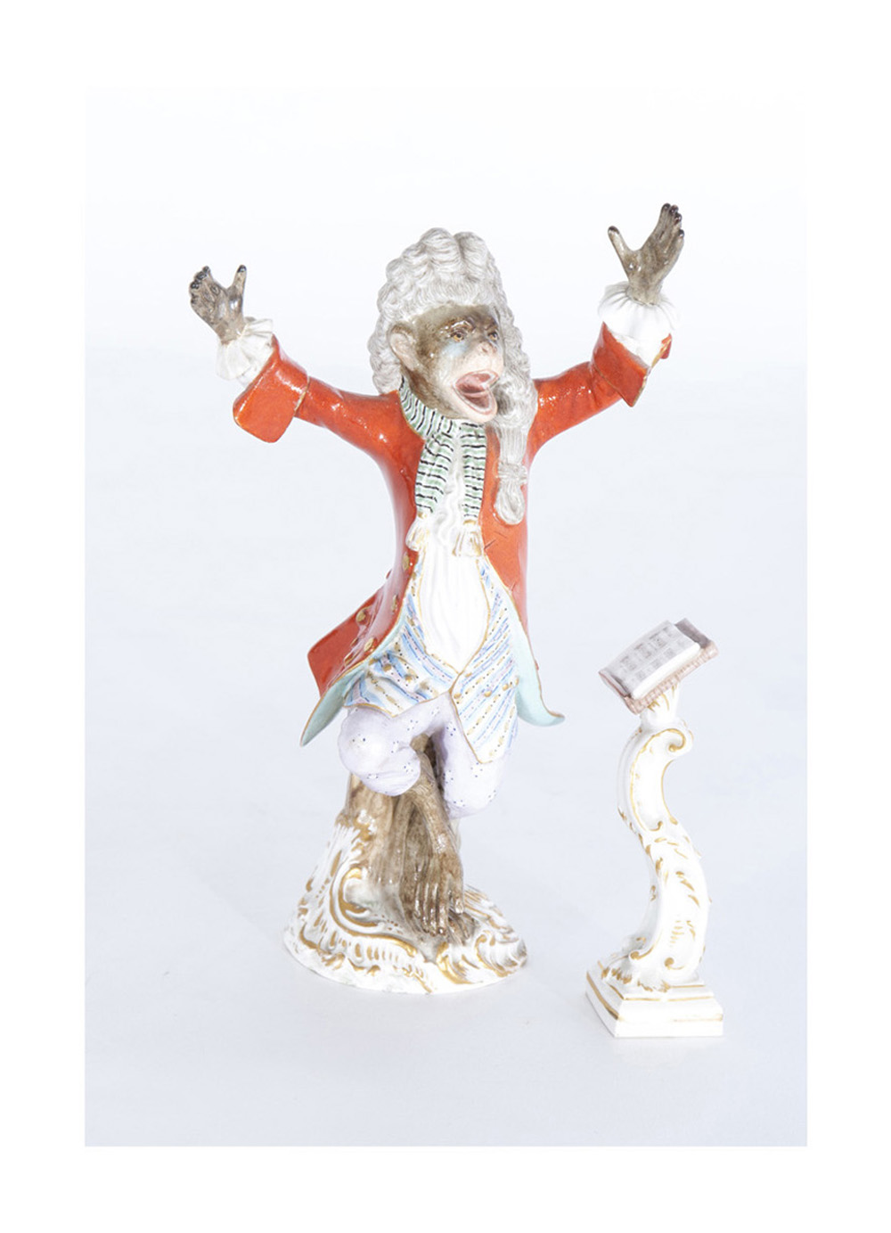 Figur 'Dirigent mit Notenpult' aus der 'Affenkapelle'