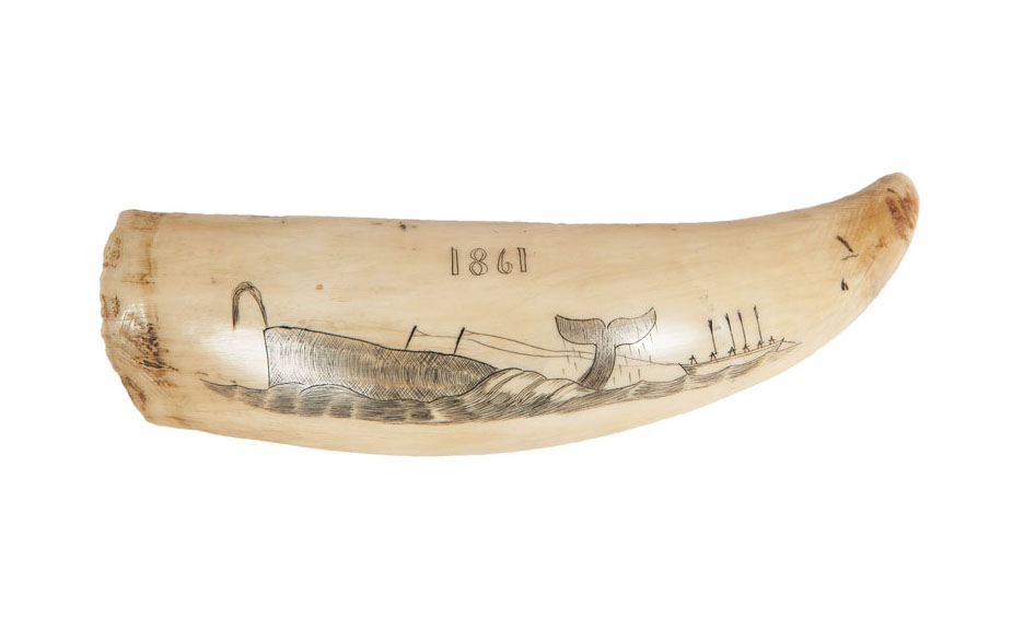 A small scrimshaw 'Whale hunting'