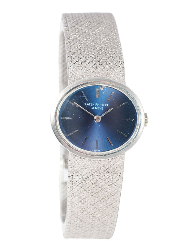 A ladies wristwatch 'Blaue Ellipse' by Patek Philippe