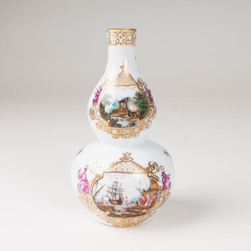 Kleine Flaschenkürbis-Vase mit Hafenprospekten