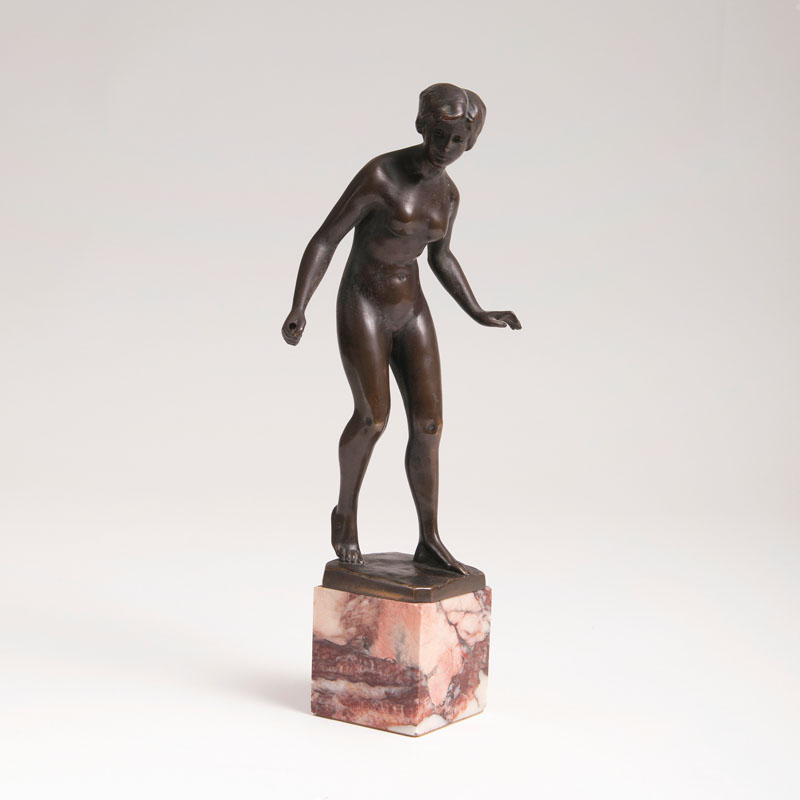 Kleine Bronze-Figur 'Weiblicher Akt'