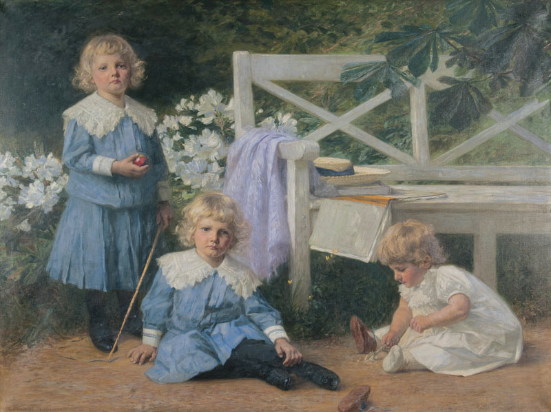 Drei Kinder im Garten