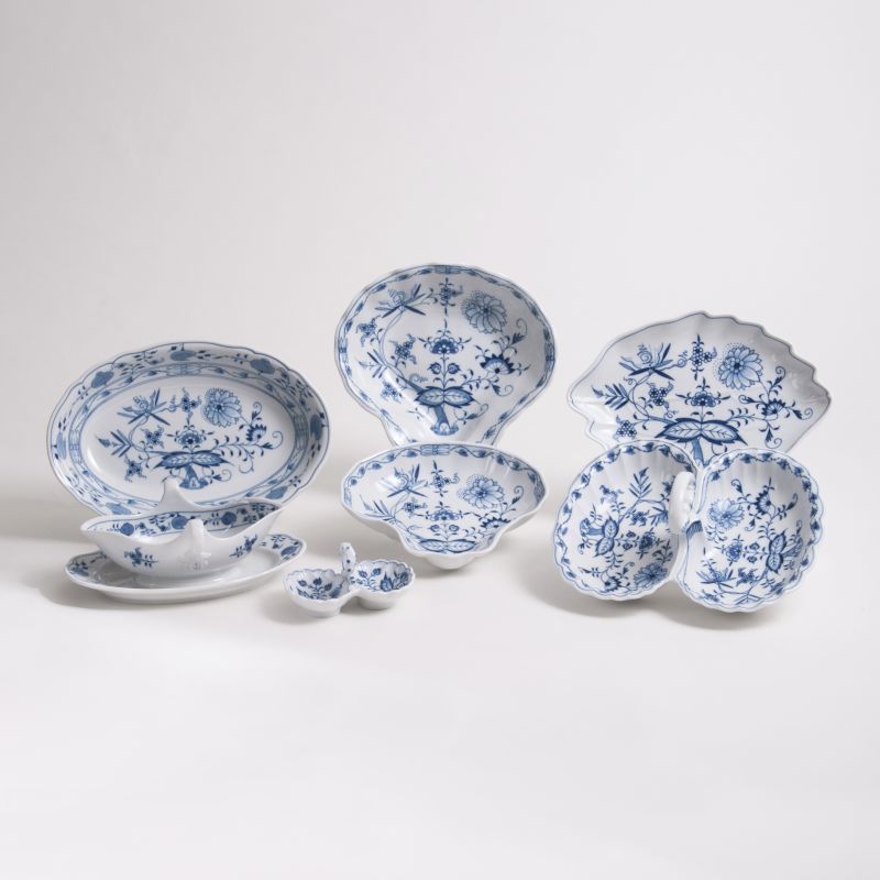 A Group of Seven Dishes 'Onion Pattern'