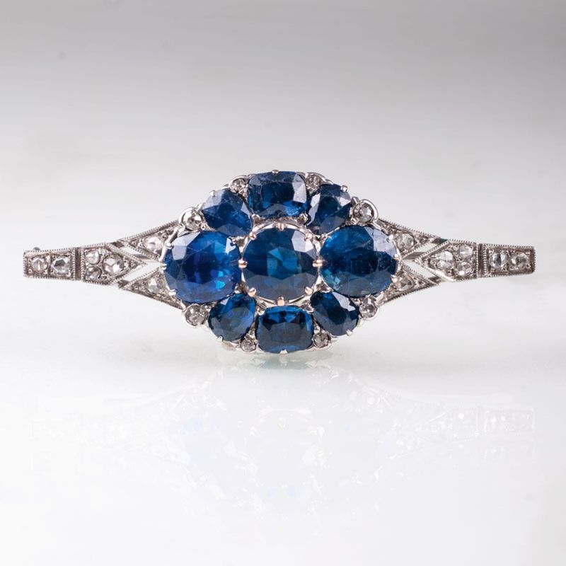 An Art Déco brooch with sapphires and diamonds