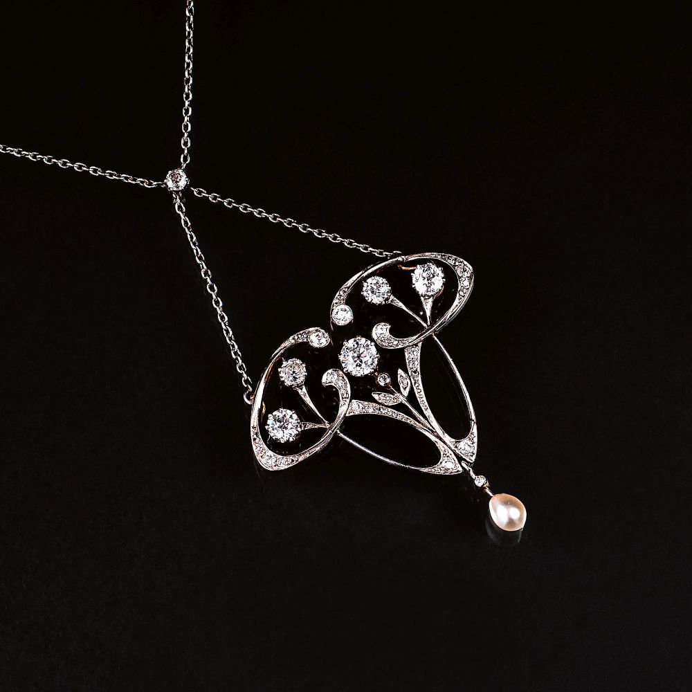 A Fine Art Nouveau Diamond Necklace with Pearl