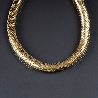 A Golden Tube Chain Necklace