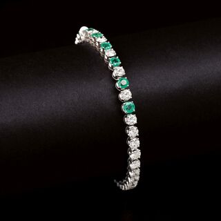 A highcarat Emerald Diamond Bracelet
