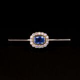 A Diamond Brooch with Natural Sapphire