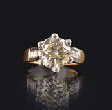 A highcarat Solitaire Ring - image 1