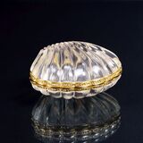 A Russian Rockcrystal Shell Bonbonnière with Gold Mounting and Diamonds - image 1