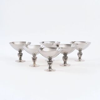 A Set of 6 Cocktail Bowls No. 572A by Gundorph Albertus