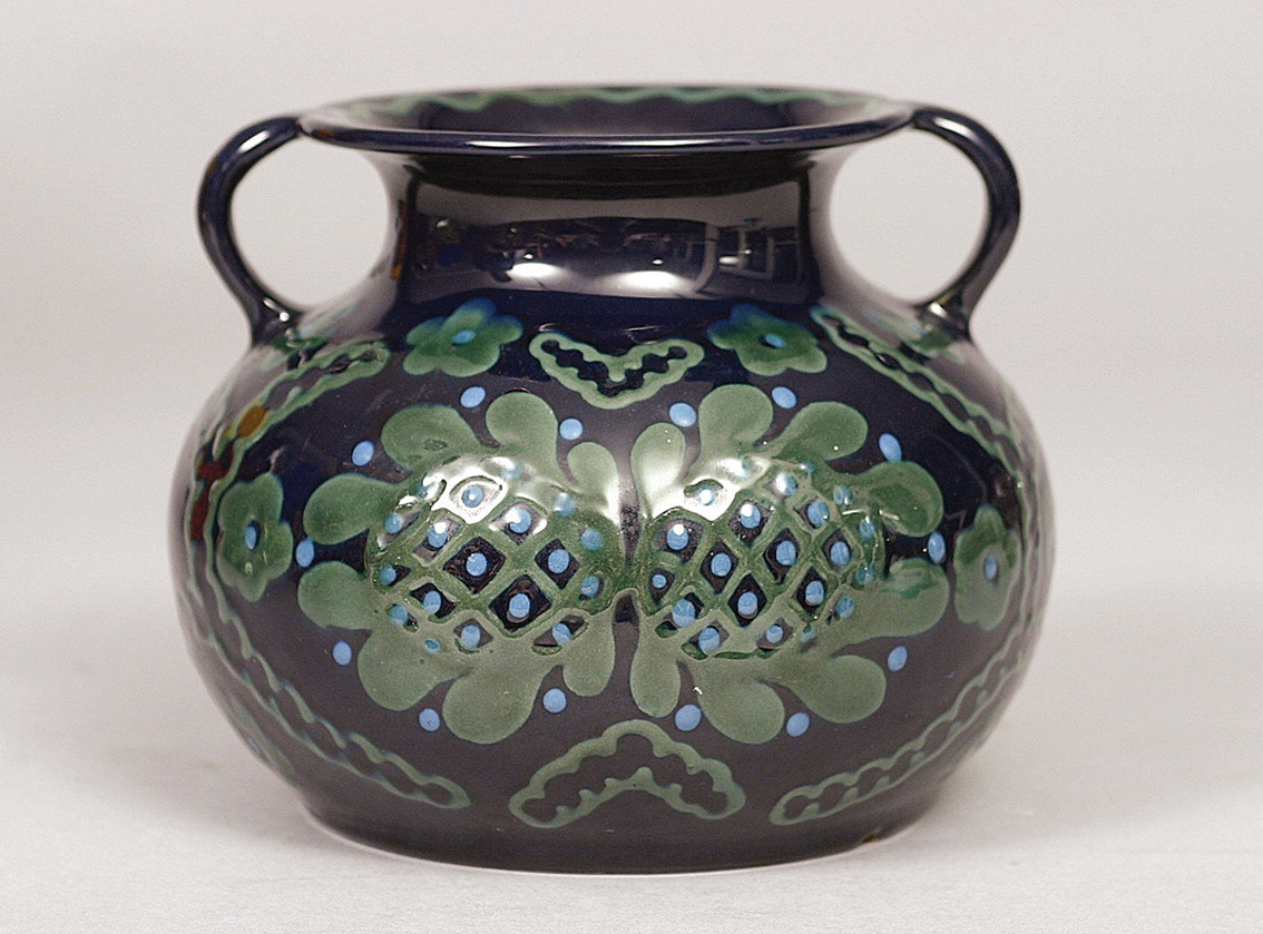 Jugendstil-Henkelvase