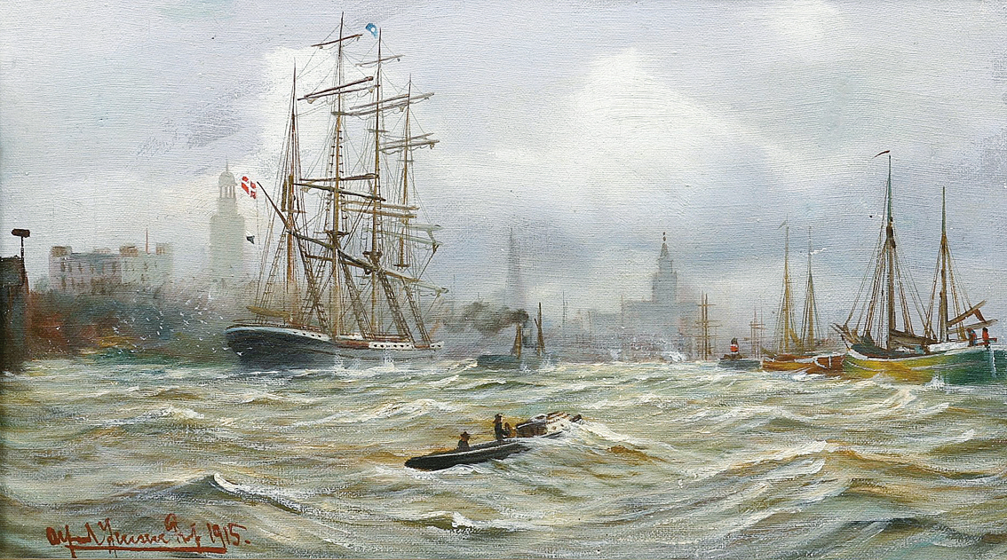 Autumn mood in the harbour in Hamburg