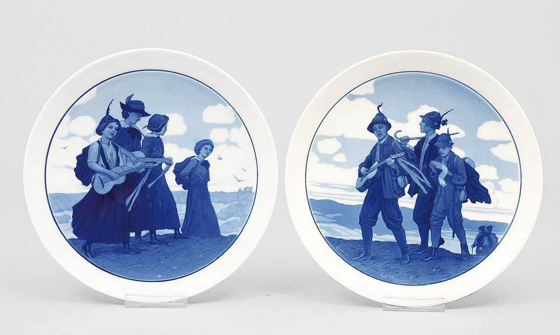 A pair of art nouveau plates 'musicians'