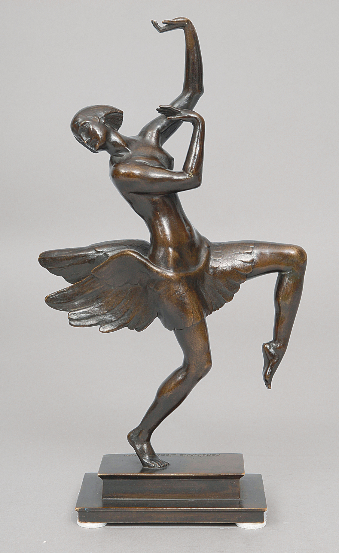 An Art-Déco bronze figure 'Dancer'