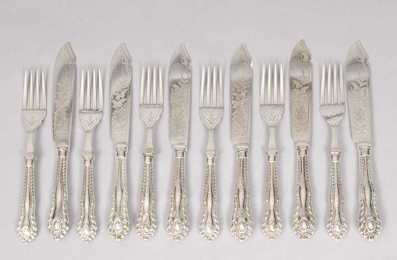 An Eduardian fish cutlery for 6 persons