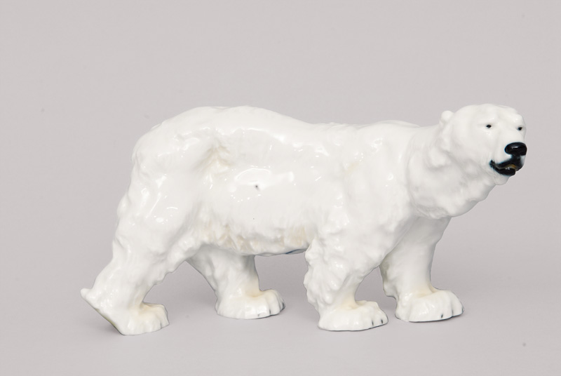 Tierfigur "Schreitender Eisbär"