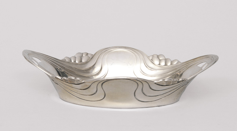 A small jugendstil bowl with floral decoration