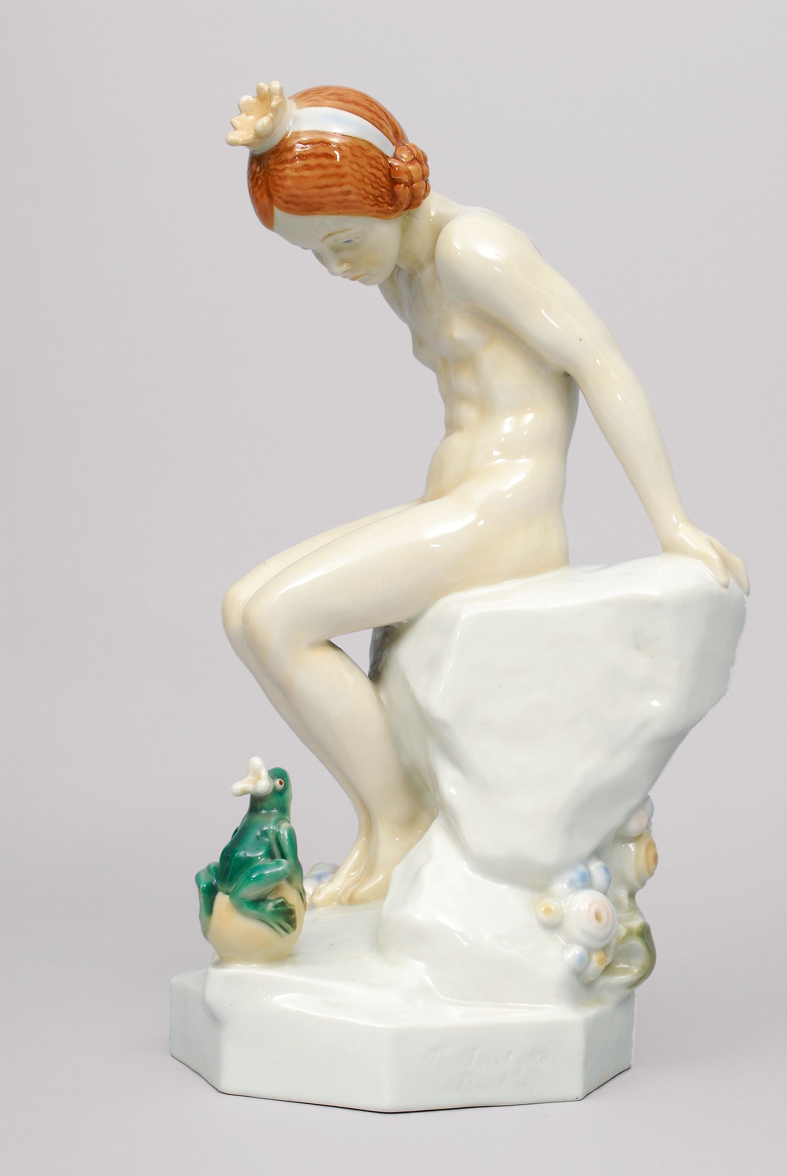 A huge Art Nouveau figurine 'Frog Queen'