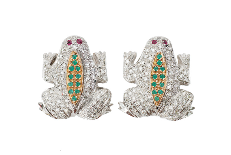 A pair of small diamond emerald earrings "frogs"