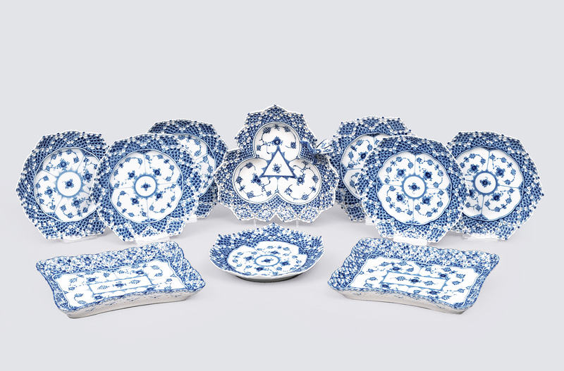 A tableware convolute "Musselmalet" with "fluted full lace"