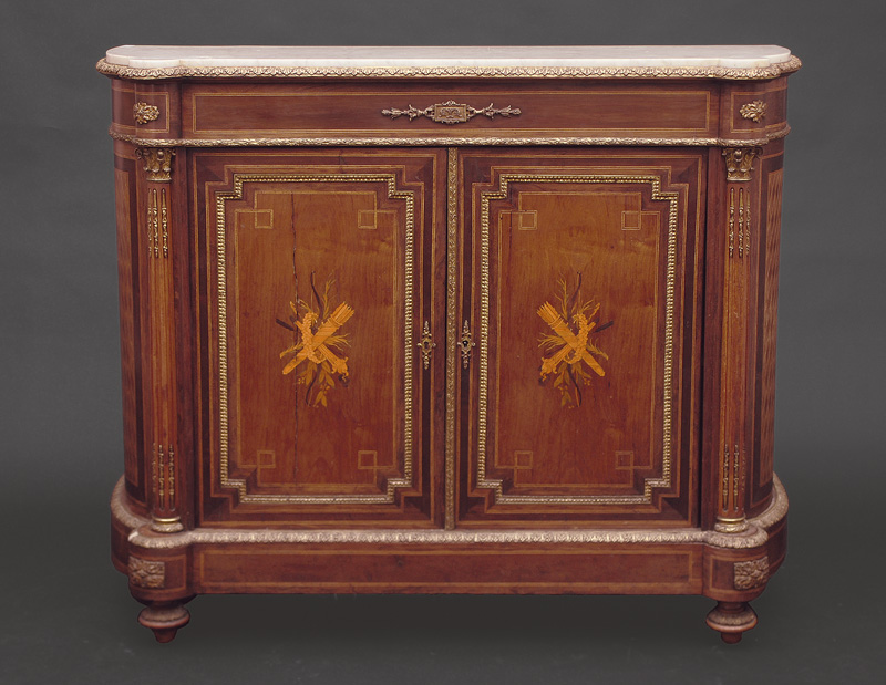 A Napoleon-III.-cabinet with precious decoration