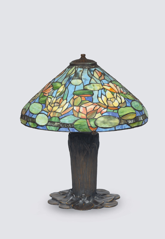 Tischlampe "Seerosen" im Stil von Louis Comfort Tiffany