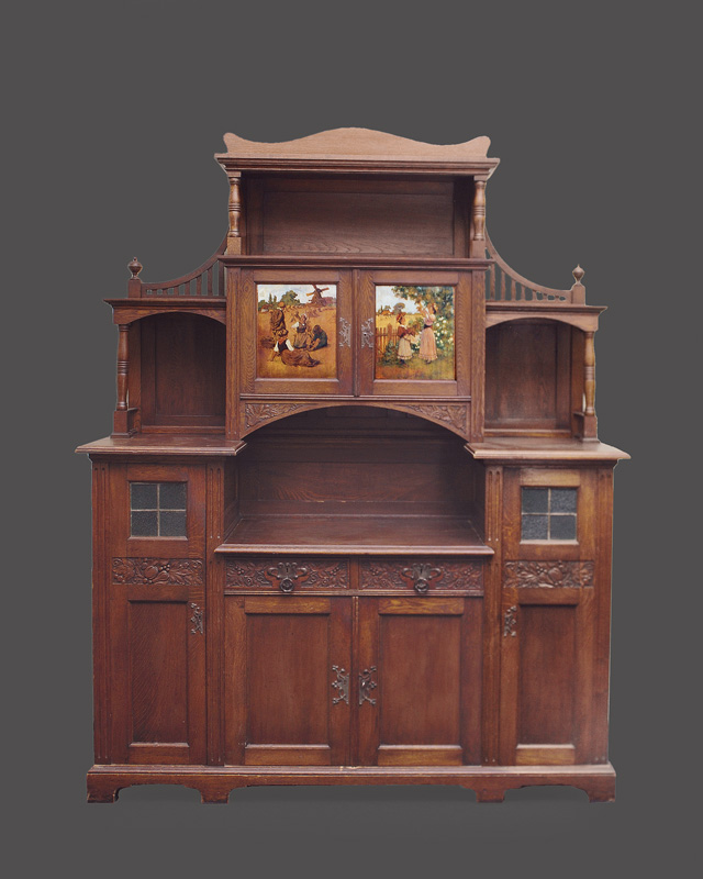 Jugendstil-Aufsatz-Schrank mit "Sommer-Szenerien"