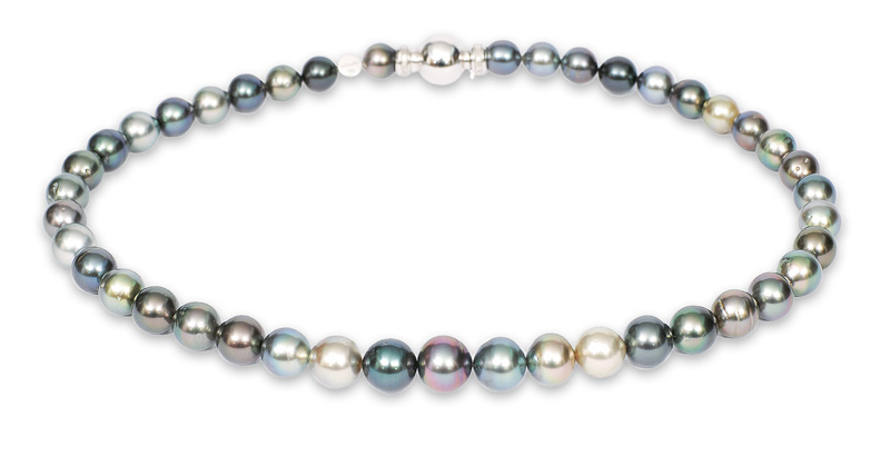 A Tahiti pearl necklace