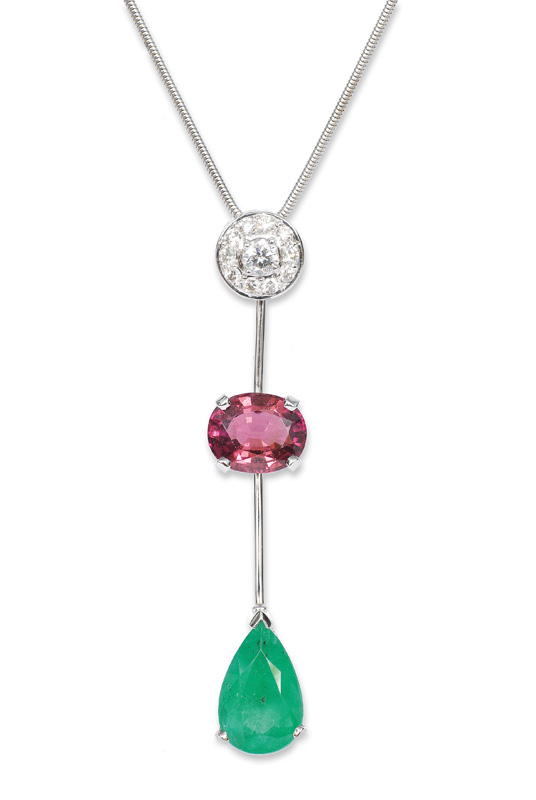 An emerald diamond turmaline pendant with necklace