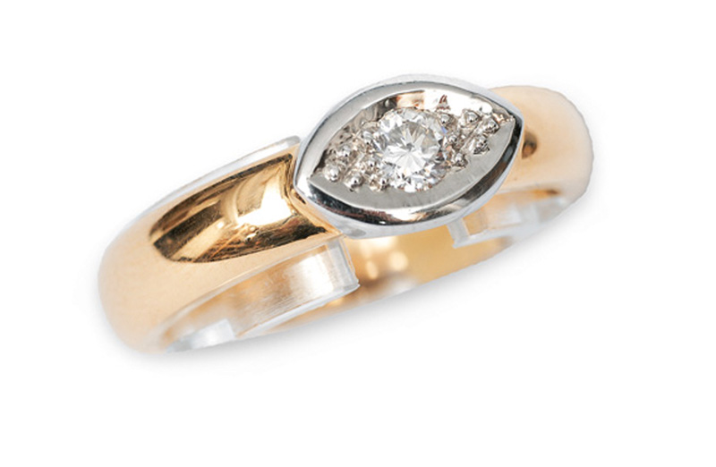 Zierlicher Brillant-Ring