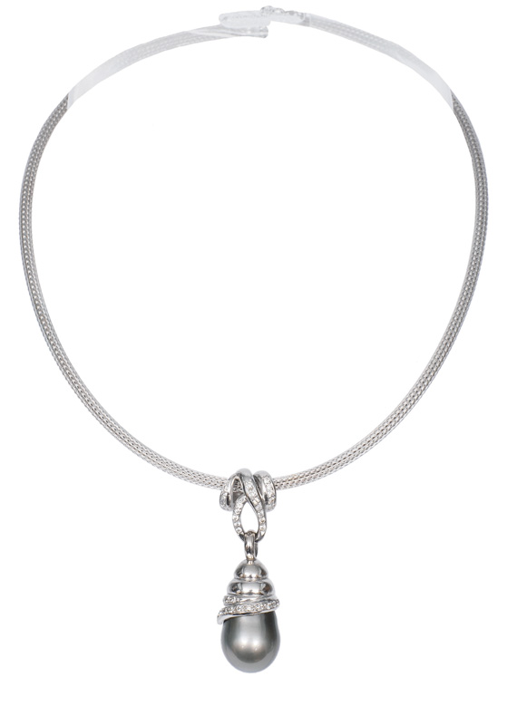 A Tahiti pearl diamond pendant with necklace