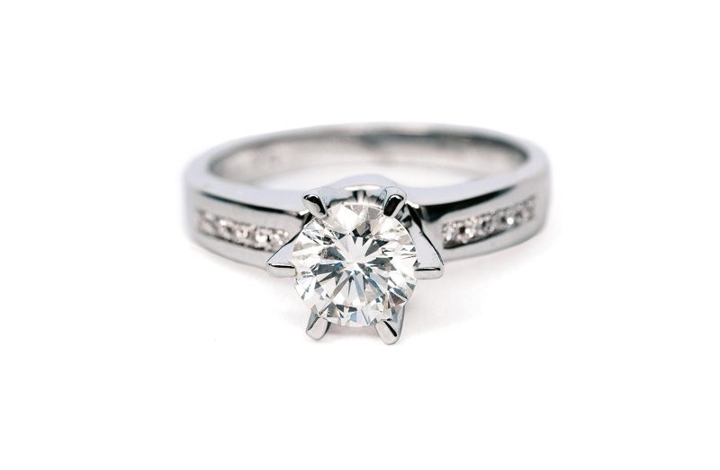 A single stone diamond ring