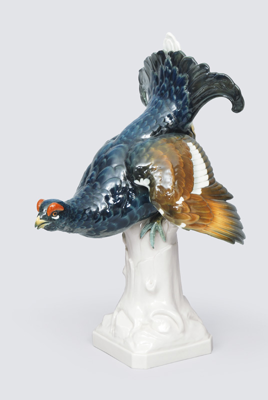 An animal figurine "Displaied black cock"