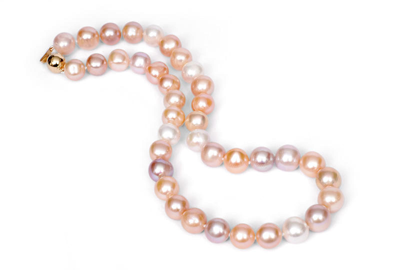 A multicoloured pearl necklace