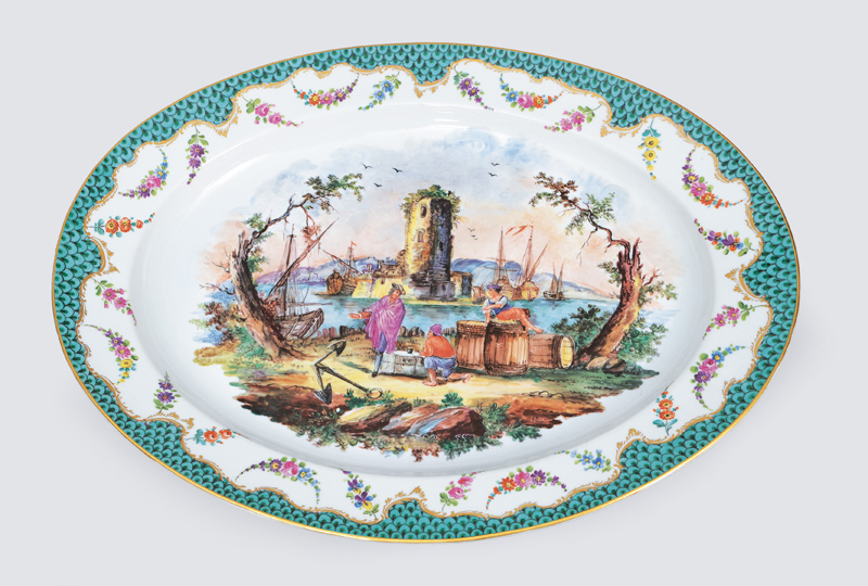 A big platter with "Kauffahrtei" scene and scales pattern